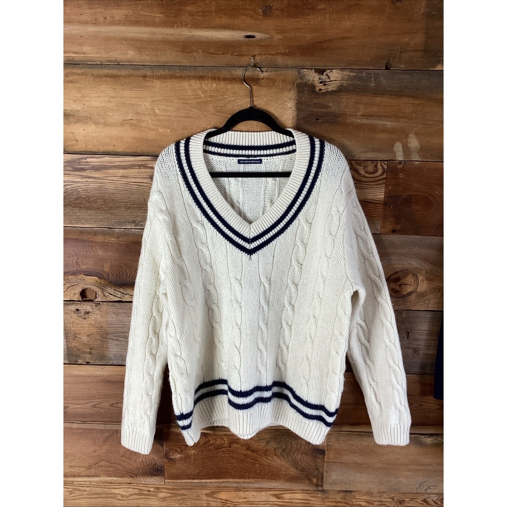 Brandy Melville Wool Cable Knit Cream/Navy Sweater V-Neck Cricket Preppy College